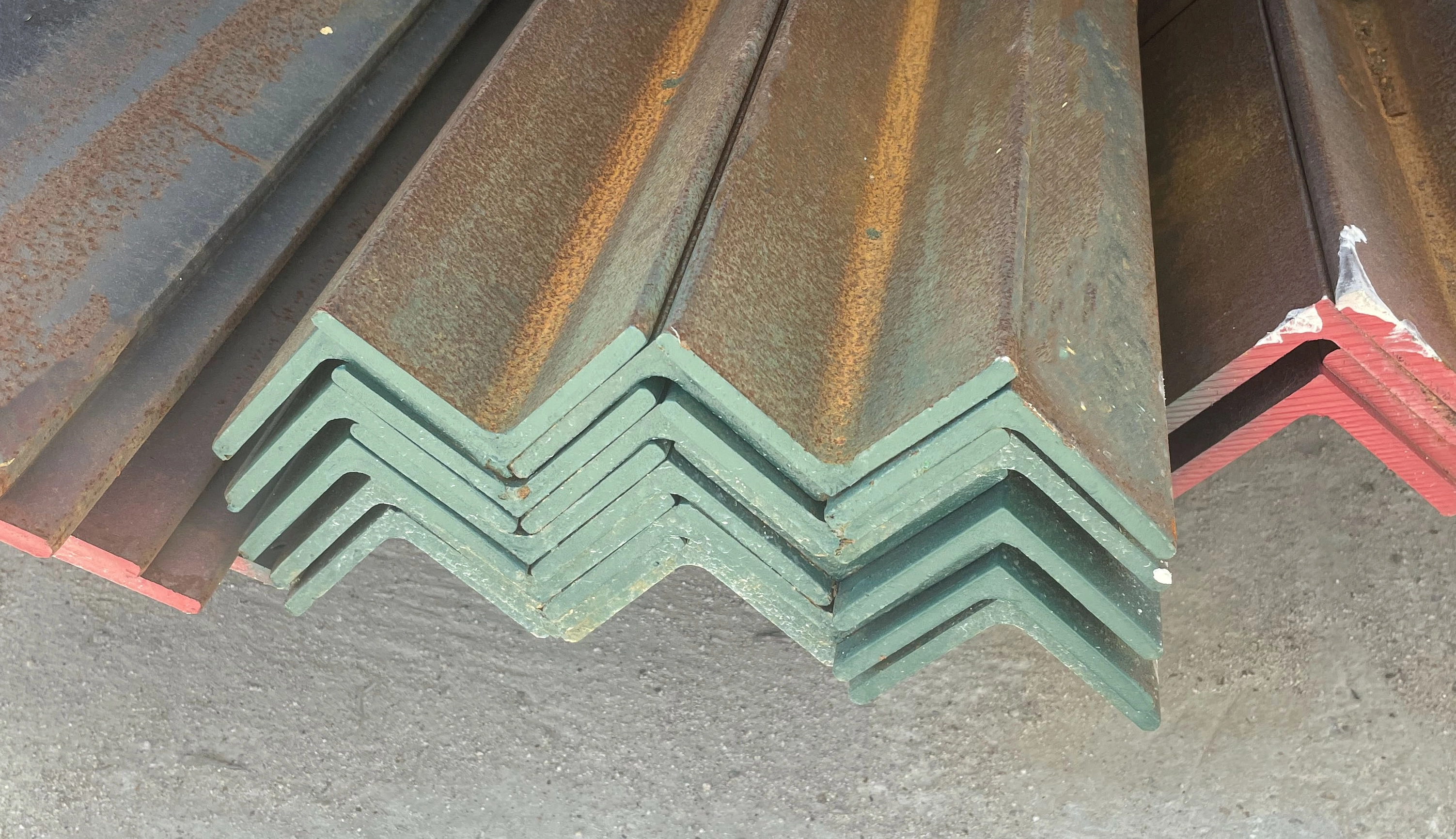 3 Industries That Can Use Surplus Steel Angle | Texas Iron and Metals