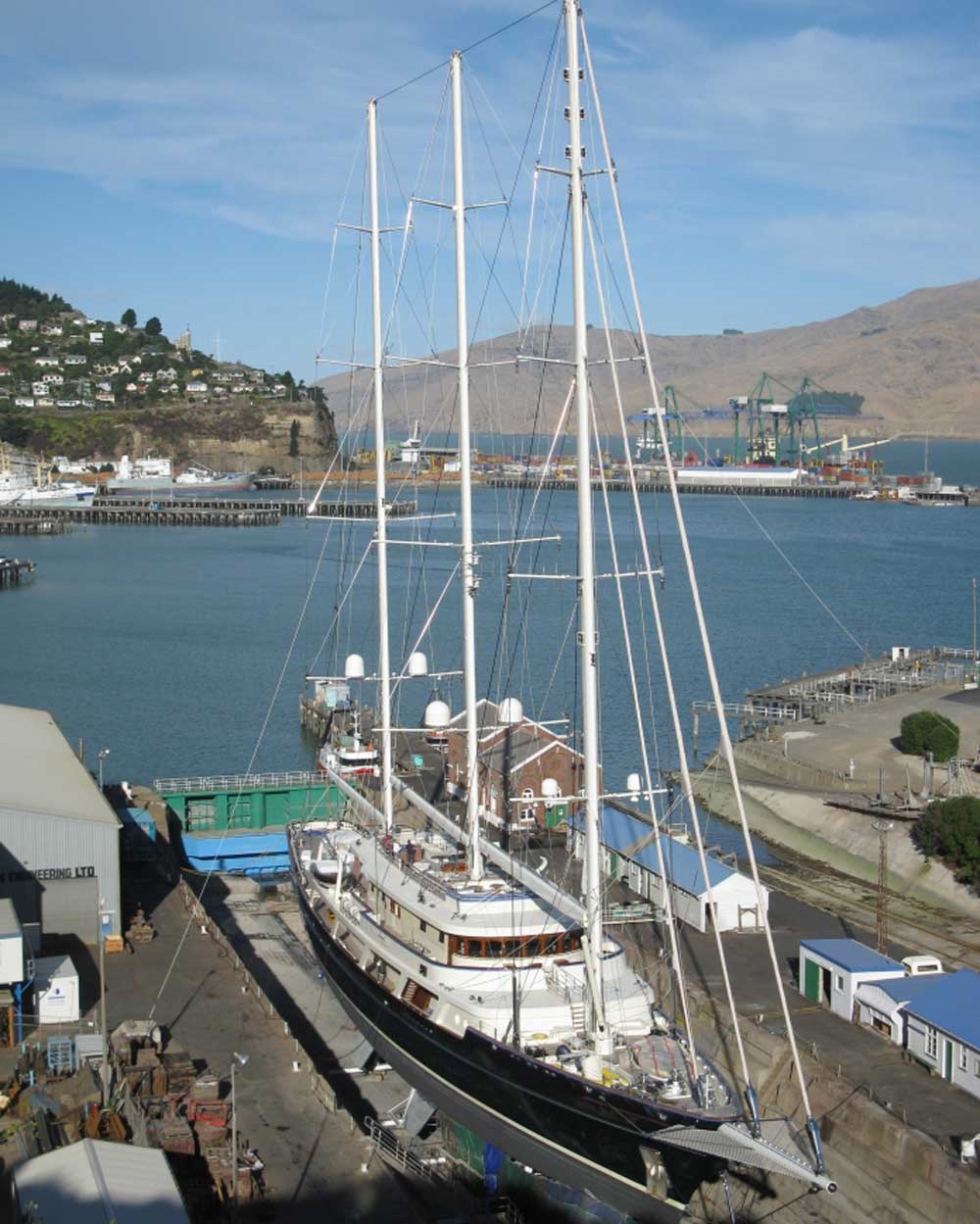 Ship Eos